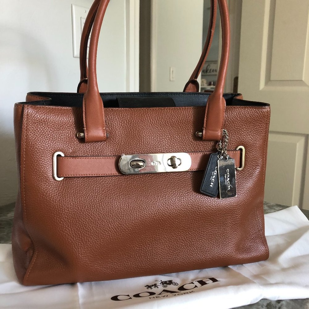 Swagger Pebble Leather Carryall Large Satchel